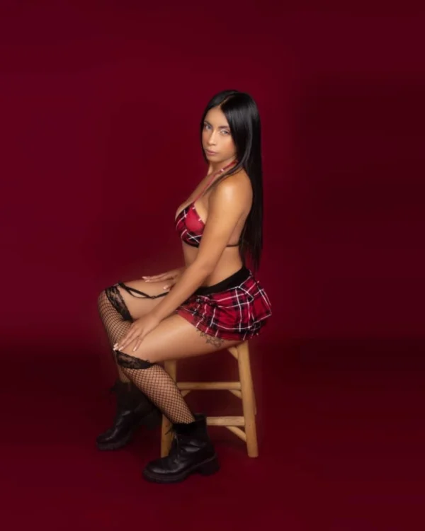 Diana-05.webp Diana-05.webp