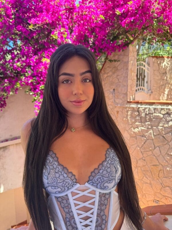 Alicia chica imagen brasileña en Ibiza Alicia chica imagen brasileña en Ibiza