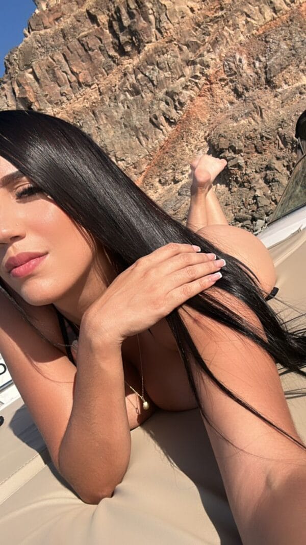 Isabella escort model in Ibiza Isabella escort model in Ibiza