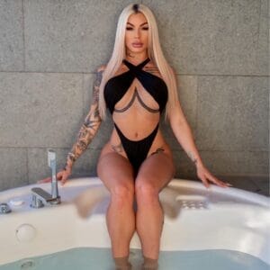 Valentina escorte de luxe espagnole à Ibiza Valentina escorte de luxe espagnole à Ibiza