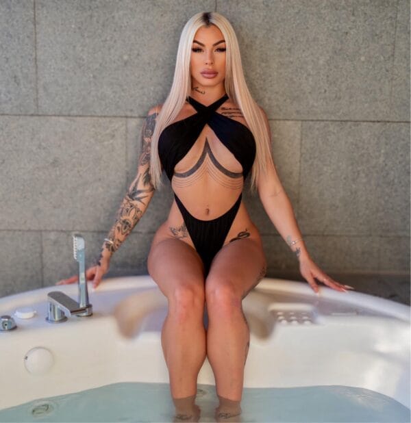 Valentina escorte de luxe espagnole à Ibiza Valentina escorte de luxe espagnole à Ibiza