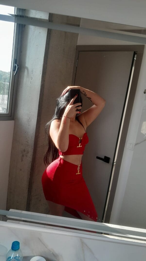 Barbara Puta company in Ibiza Barbara Puta company in Ibiza