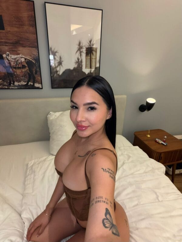 Karina Puta de Lujo en Ibiza Karina Puta de Lujo en Ibiza