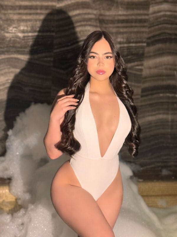 Luna Escort en Puerto de Ibiza Luna Escort en Puerto de Ibiza